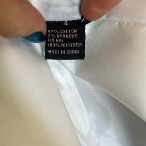 isabel & nina white coat ladies size 4 New with tags and extra button - Picture 4 of 6